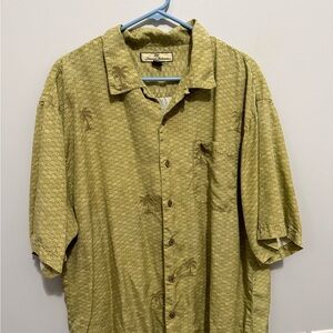 Tommy Bahama Green Casual Button Down Shirt Relaxed Fit